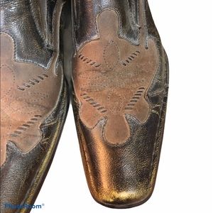Men’s distressed dress shoes